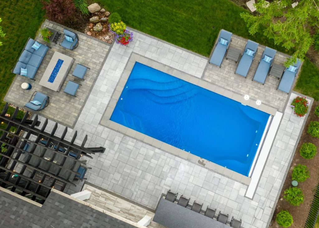 Latham Fiberglass Regatta | OCEAN BLUE G2 inground pool